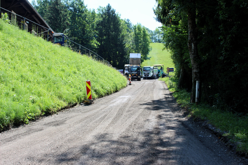 Pf__nderstra__e Asphaltierung ABSCHNITTE 30-07-2019 _18_.JPG