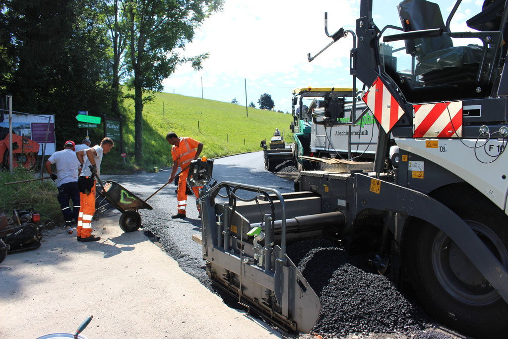 Pf__nderstra__e Asphaltierung ABSCHNITTE 30-07-2019 _1_.JPG