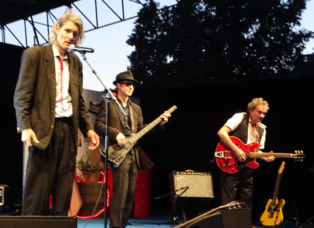 Blues Band 1b.jpg