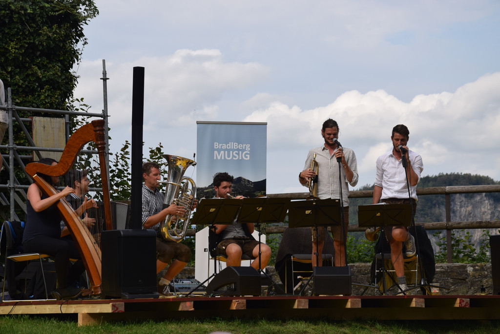 700 Jahre Runie Neu - Montfort _99_.JPG