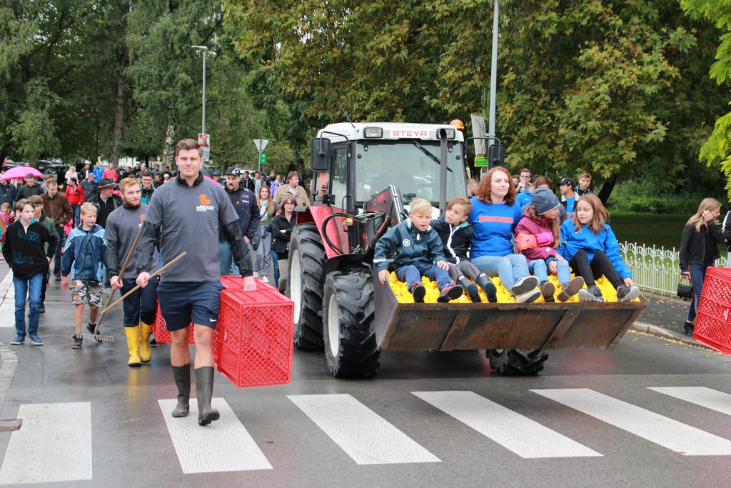 Duck Race Hard 10.jpg