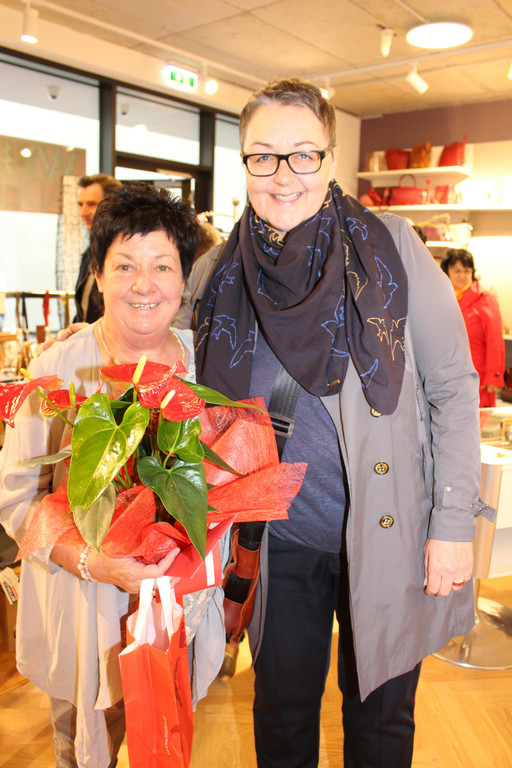 IMG_1480 Waltraud Hauser Johanna Aigner ARGE Weltlaeden.JPG