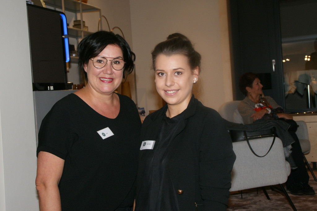 v_li_ Elke und Michelle_ Beauty Concepts.JPG