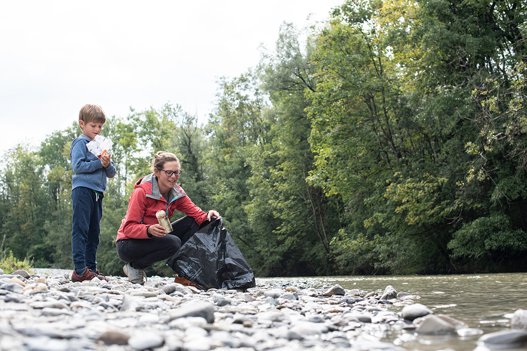 River Clean Up_Martin Vogel.jpg