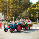 Bei der Promo-Traktorfahrt für die Wiener Wiesn 2019