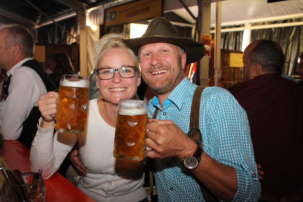 IMG_2708 Kristina Sarosi und Kurt Macek.JPG