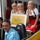 IMG_2891 Sabine und Ronny im Frastanzer Kaefer mit den 3 Schwestern.JPG