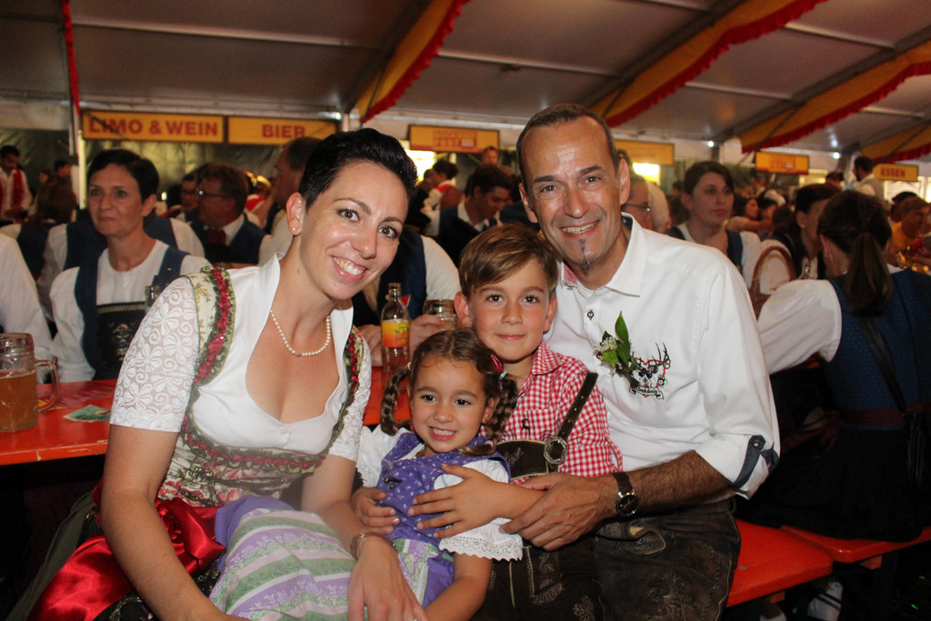 IMG_2944 Verena Elisa Linus und Markus Pruenster.JPG