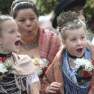 APTOPIX_Germany_Oktoberfest_Parade_61060.jpg