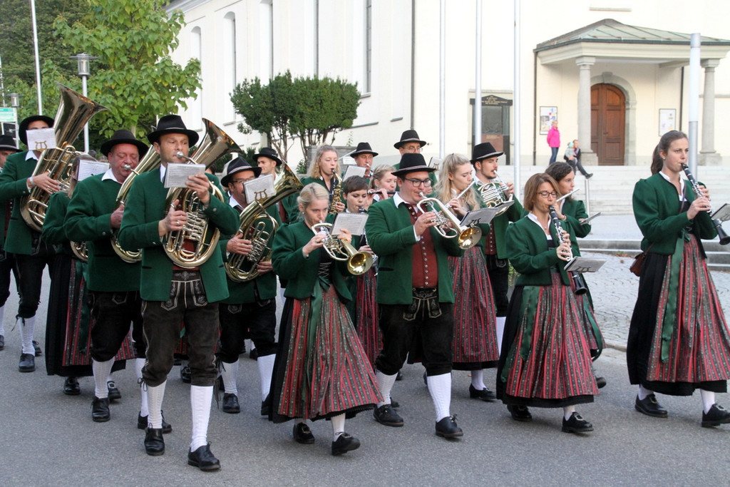 Trachtenparty _14_.JPG