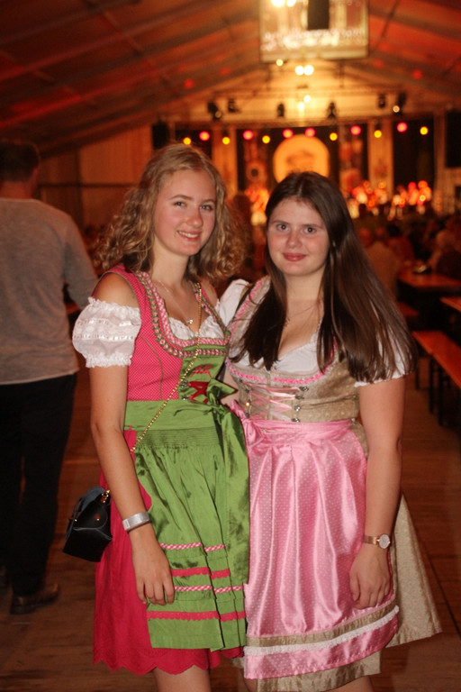 Trachtenparty _22_.JPG