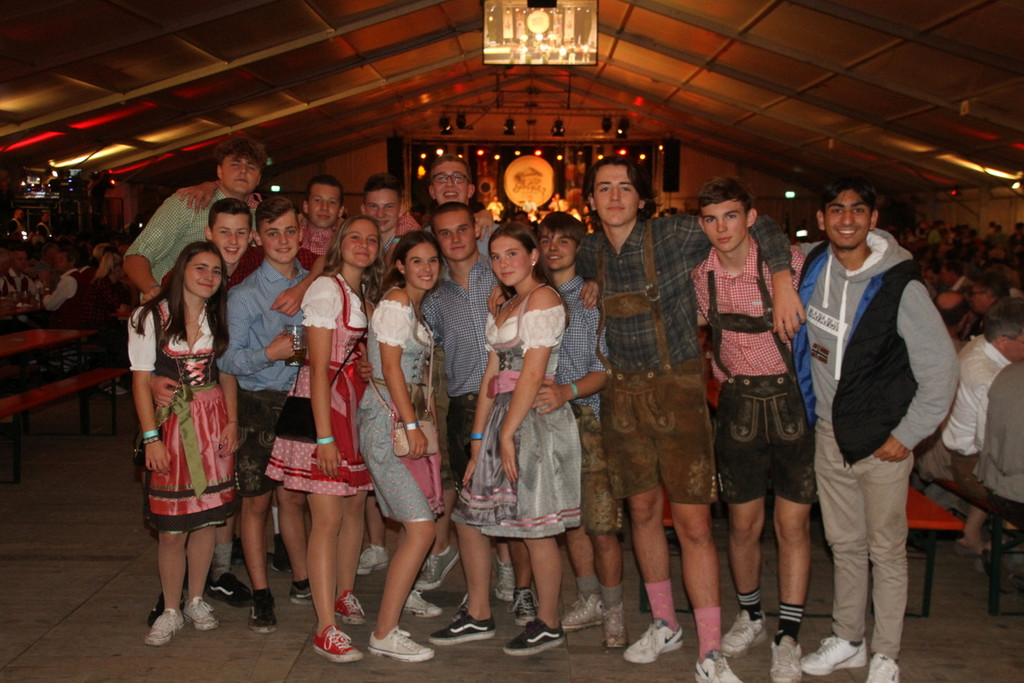 Trachtenparty _64_.JPG