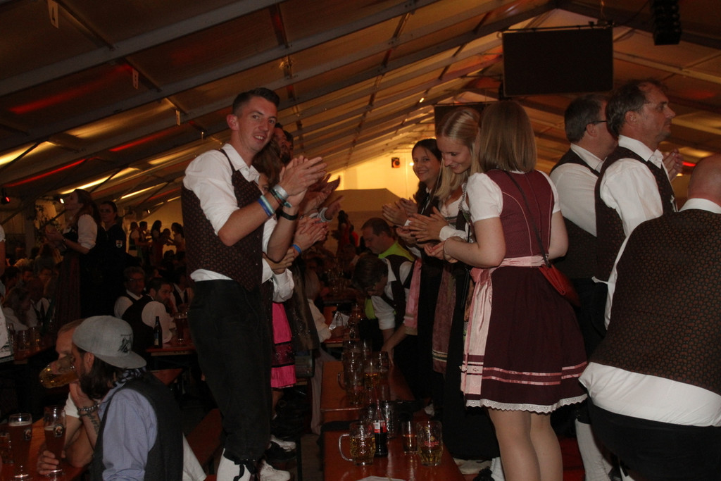Trachtenparty _70_.JPG