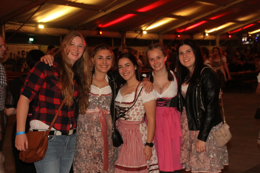 Trachtenparty _78_.JPG