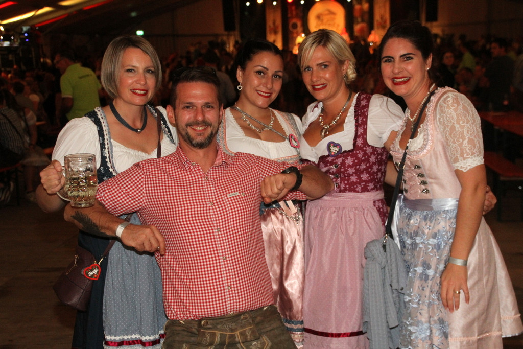 Trachtenparty _82_.JPG