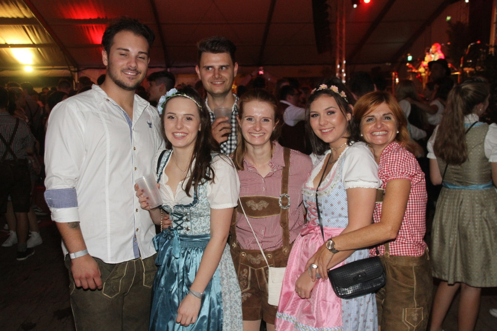 Trachtenparty _125_.JPG