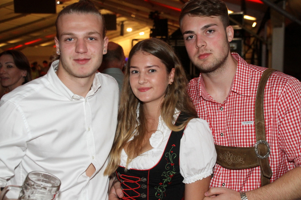 Trachtenparty _143_.JPG