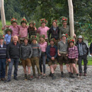 Alpabtrieb Klostertal 2019 Alpvolk Dalaaser Staffel und Helfer.jpg
