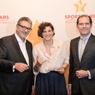 Wiener Sportstars 2019_2179_ Behindertensportlerin des Jahres Katrin NEUDOLT mit StR Peter Hacker und Markus Eder_ Casinos A.JPG
