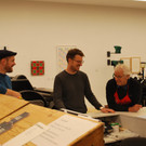 DSC_1817 Auch Simon Vetter _li_ besuchte das Druckwerk.JPG