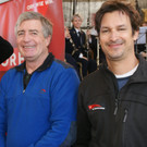 In jedem Jahr bringen die Fallschirmspringer die Kilbi-Pimpa.JPG