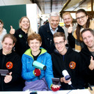 Songgl Papa Ernst Winkler mit seiner Crew.JPG