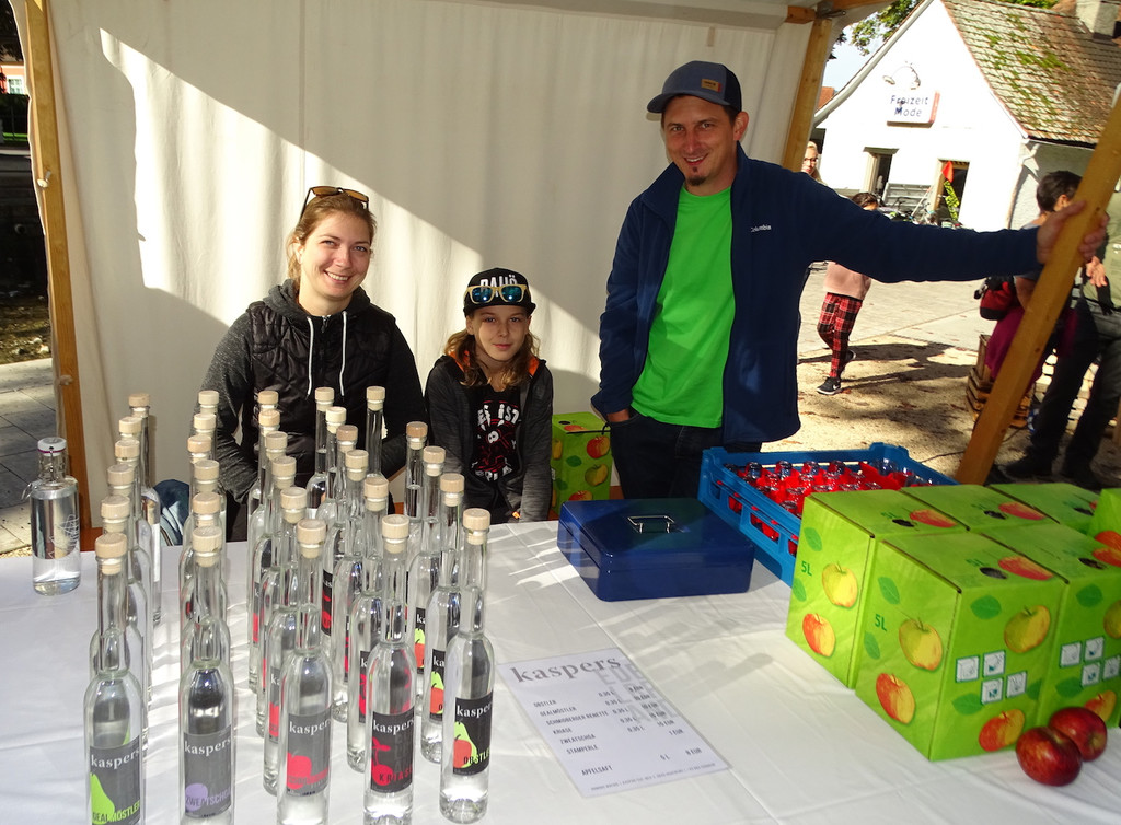 OGV9c Schnaps etc.jpg