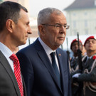 Kranzniederlegung BP Van der Bellen _39 von 61_.jpg