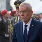 Kranzniederlegung BP Van der Bellen _52 von 61_.jpg