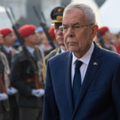 Kranzniederlegung BP Van der Bellen _53 von 61_.jpg
