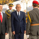 Kranzniederlegung BP Van der Bellen _65 von 61_.jpg