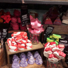 Im LUSH Store Rotenturmstraße: Die Weihnachtskollektion und ein Knotwrap DIY Workshop