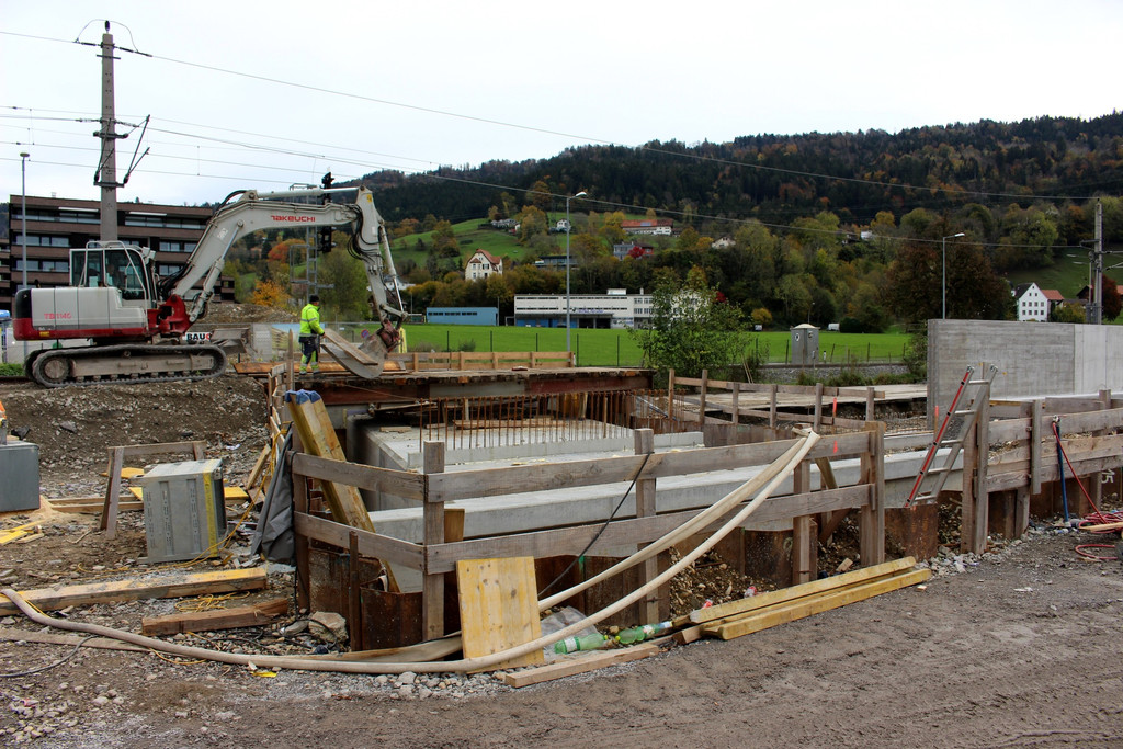 m Baustelle am See BACHDURCHLASS Kugelbeerbach Br__ckenabbau 07-11-2019 _3_.JPG