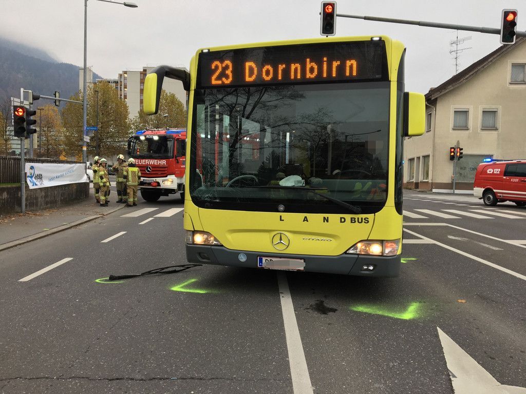 bus2.jpg