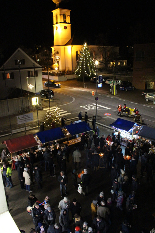Adventzauber ILLUMINIERUNG mit Weihnachtsmarkt TERMIN 30-11-2019 _8_.JPG