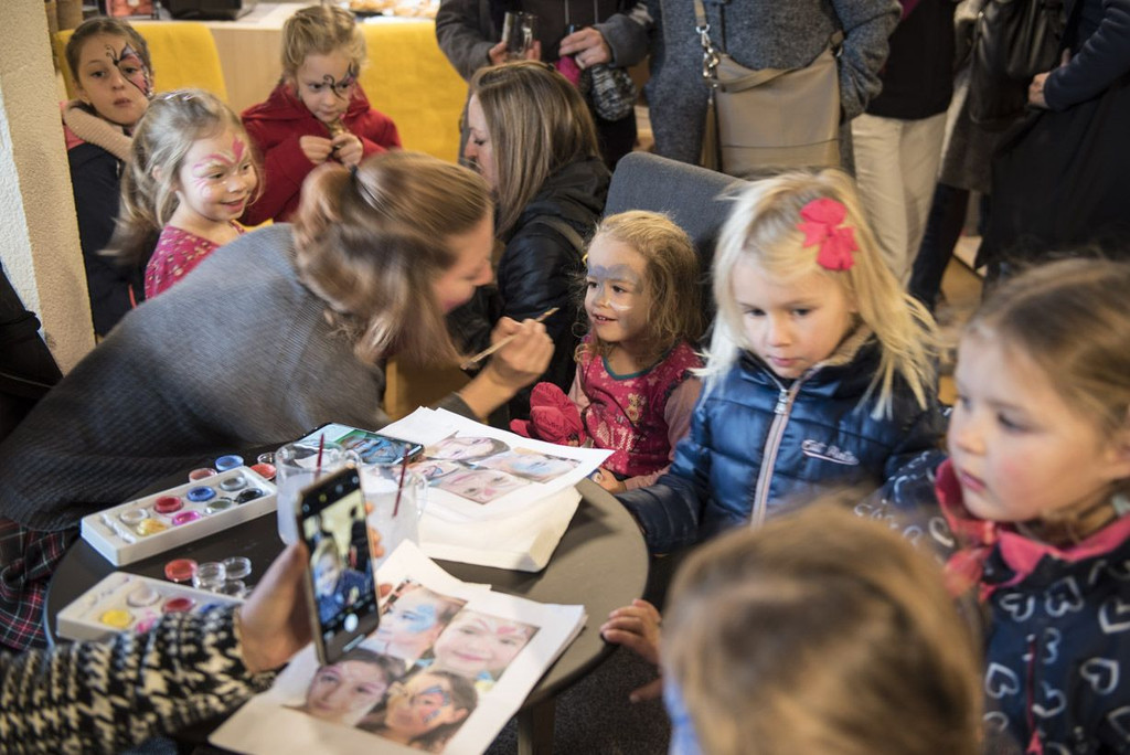 12a Eines der Highlights f__r die Kinder - Kinderschminken bei Loni.jpg