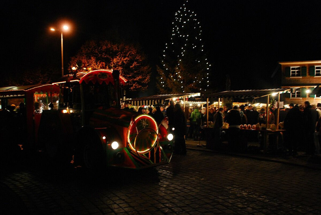 20091128_christbaumfeier200_luc.JPG