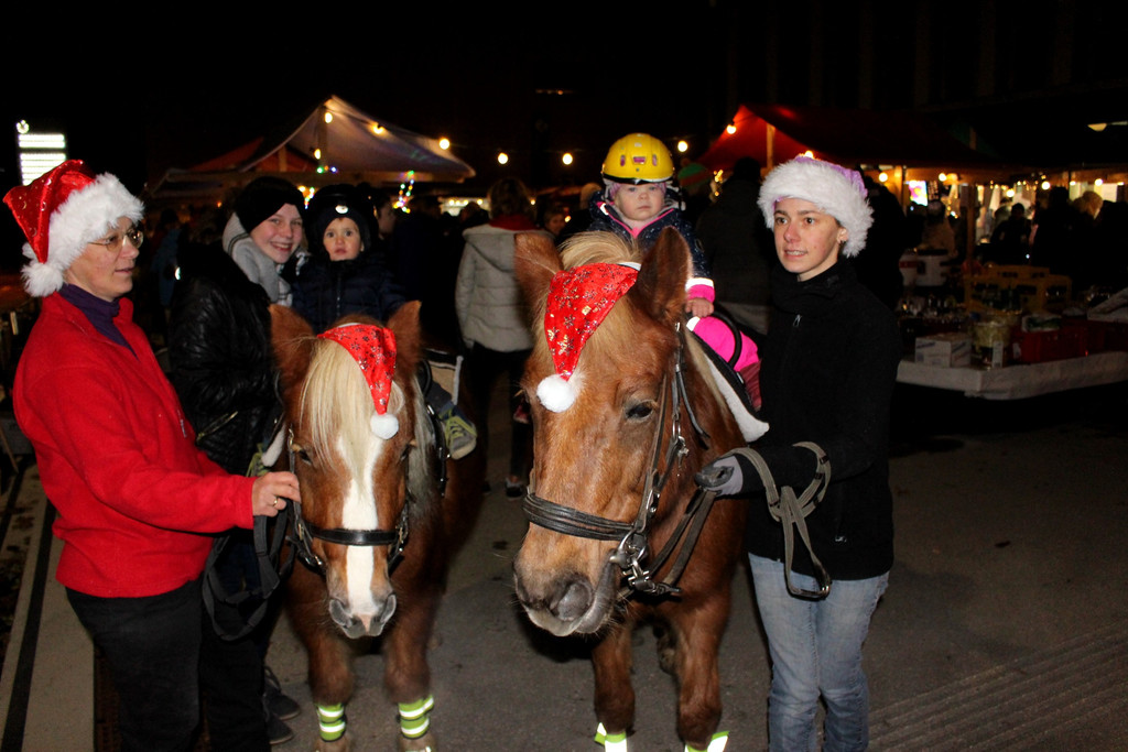 Weihnachtsmarkt D Umfeld Angebote _3_.JPG