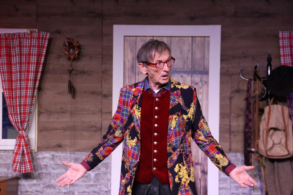 Theater _48_.JPG