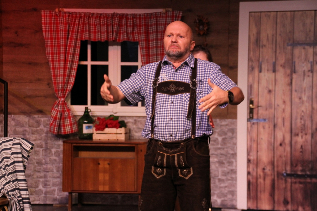 Theater _101_.JPG