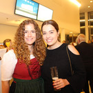 IMG_6026 Claudia und Johanna.JPG