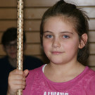 Leonie hielt den Nikolaus-Stab.JPG