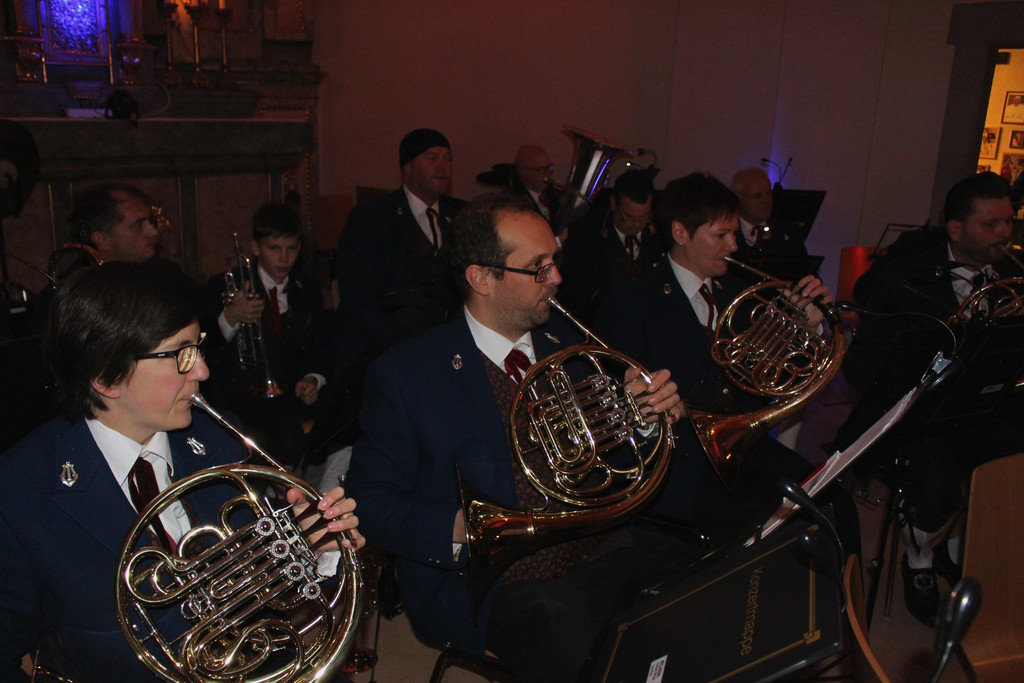 Musikverein Adventkonzert A Spiel GESAMT 12-12-2019 _18_.JPG