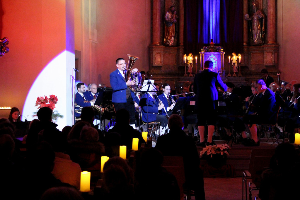 Musikverein Adventkonzert A Spiel GESAMT 12-12-2019 _15_.JPG