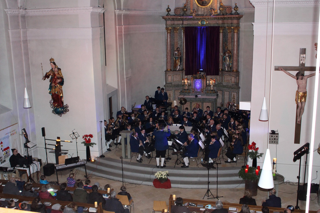 Musikverein Adventkonzert A Spiel GESAMT 12-12-2019 _14_.JPG