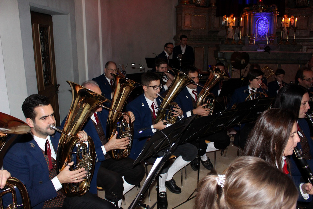 Musikverein Adventkonzert A Spiel GESAMT 12-12-2019 _21_.JPG