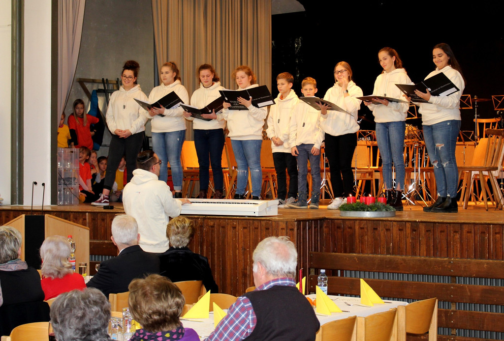 Senioren ADVENTFEIER B CHOR VOICES 14-12-2019 _11_.JPG
