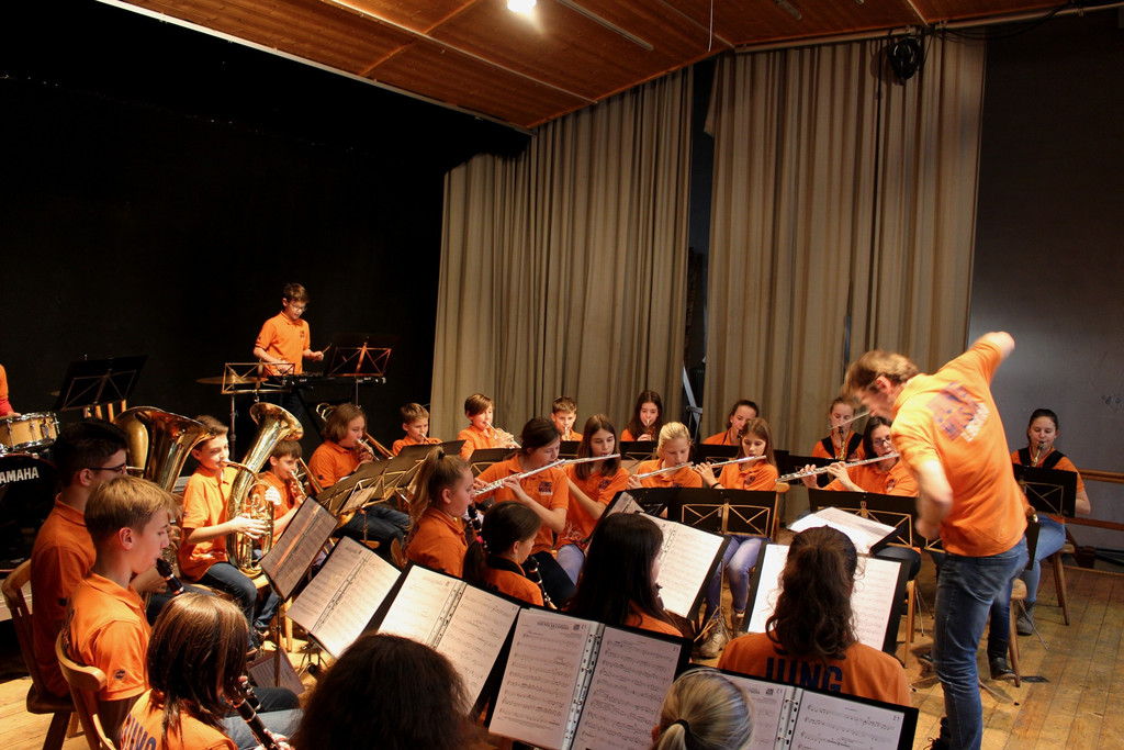 Senioren ADVENTFEIER C JUNGMUSIK 14-12-2019 _4_.JPG