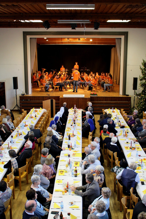 Senioren ADVENTFEIER C JUNGMUSIK 14-12-2019 _6_.JPG