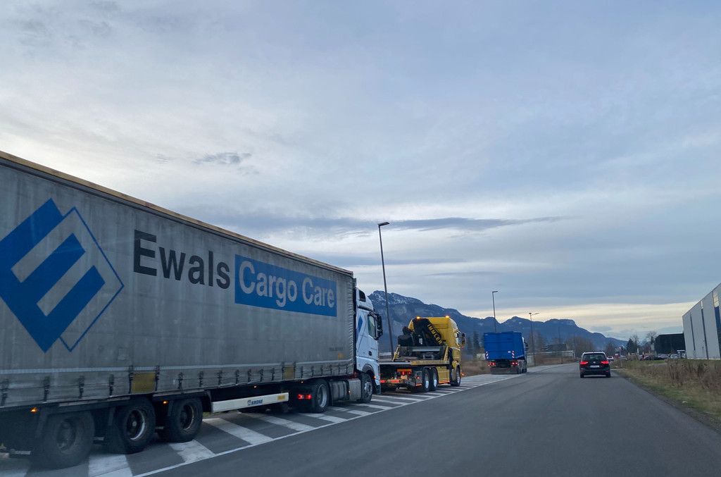 Defekter-Lkw1.jpg